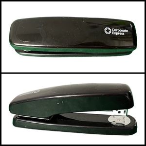 Black Corporate Express stapler 20 pages